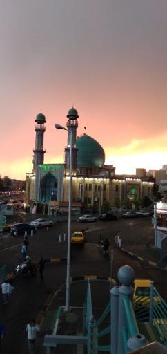 ایستگاه اتوبوس میدان رسالت