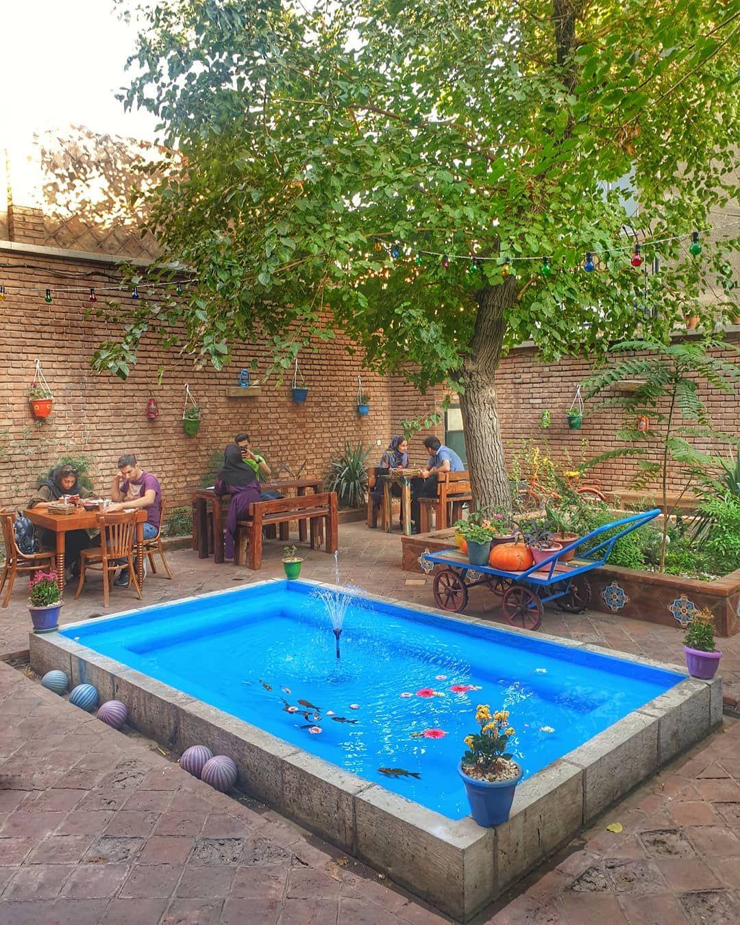 کافه فرهنگ و هنر واژه