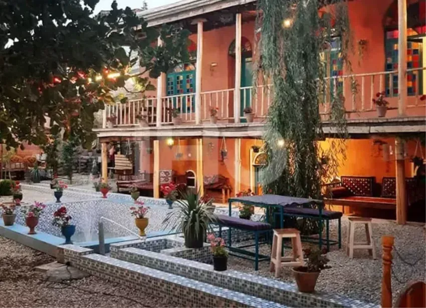 اقامتگاه بوم گردی شبستان همدان