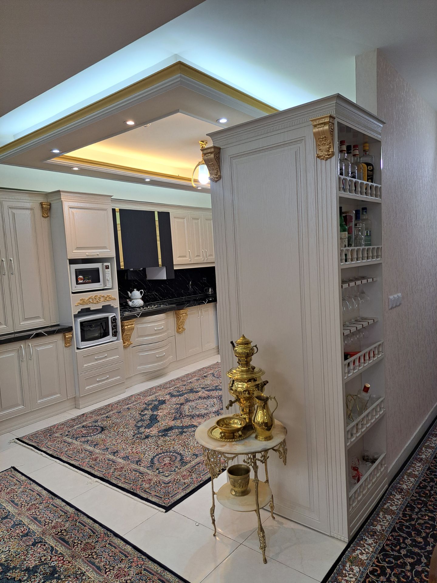 نصب و تولید کابینت و کمد دیواری