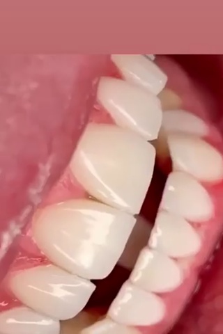 دندانپزشکی دکتر سمیرا محمودی