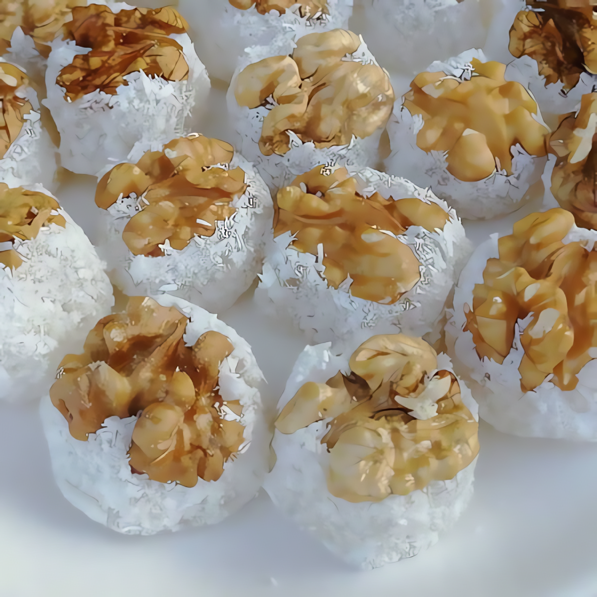 شیرینی باسلوق مغزدار اصل فکری