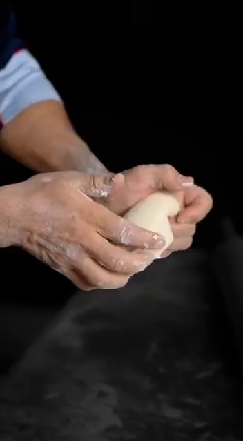 کافه رستوران مهر وماه