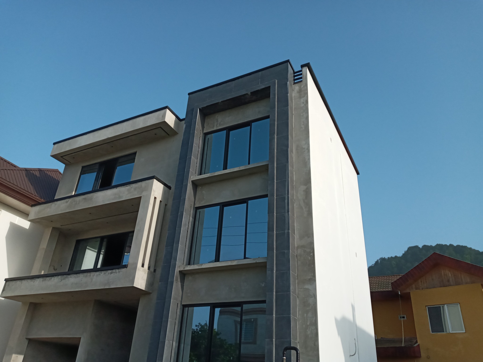 پیمانکاری ساختمان حسین قربانی