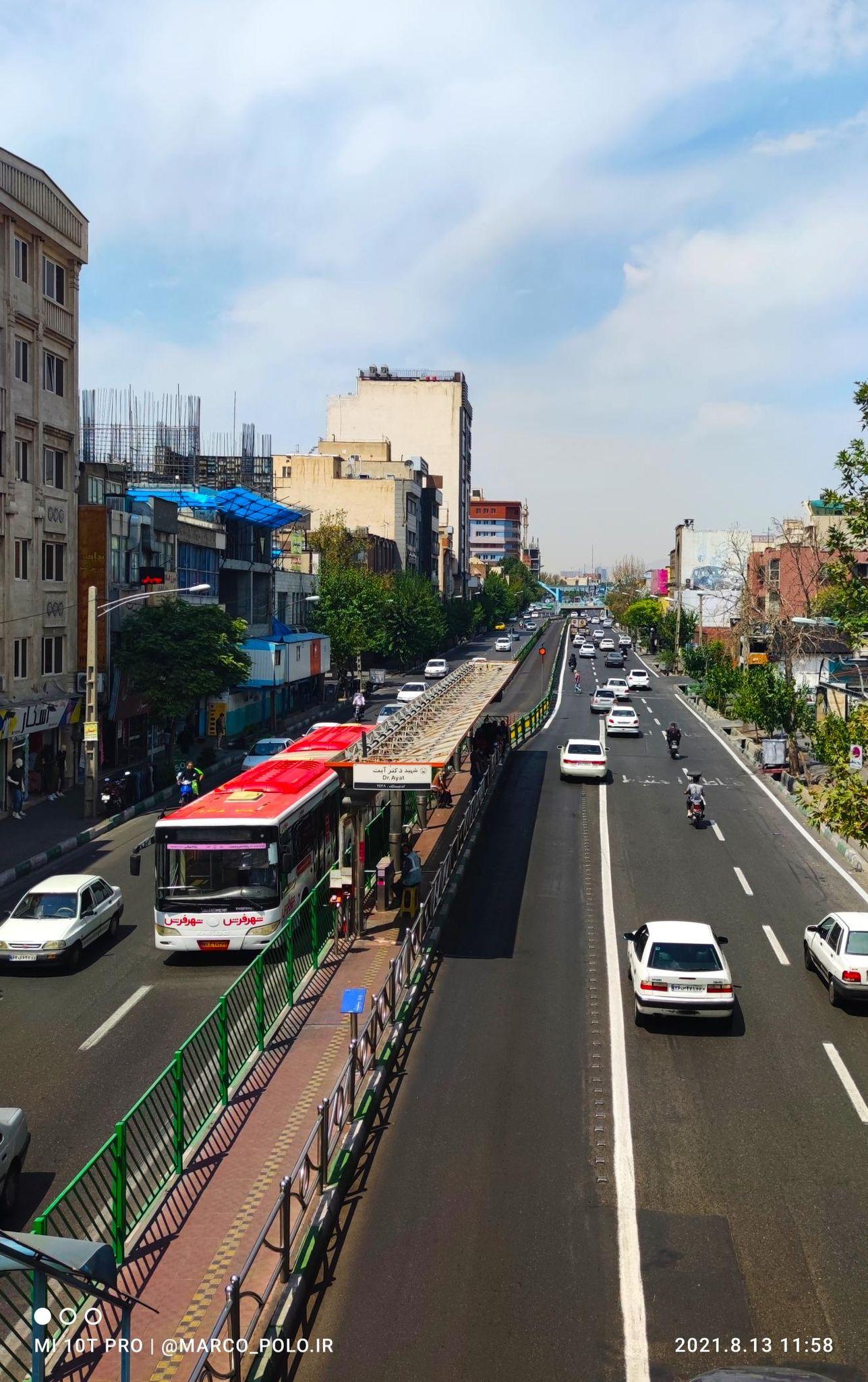 ایستگاه اتوبوس دکترآیت