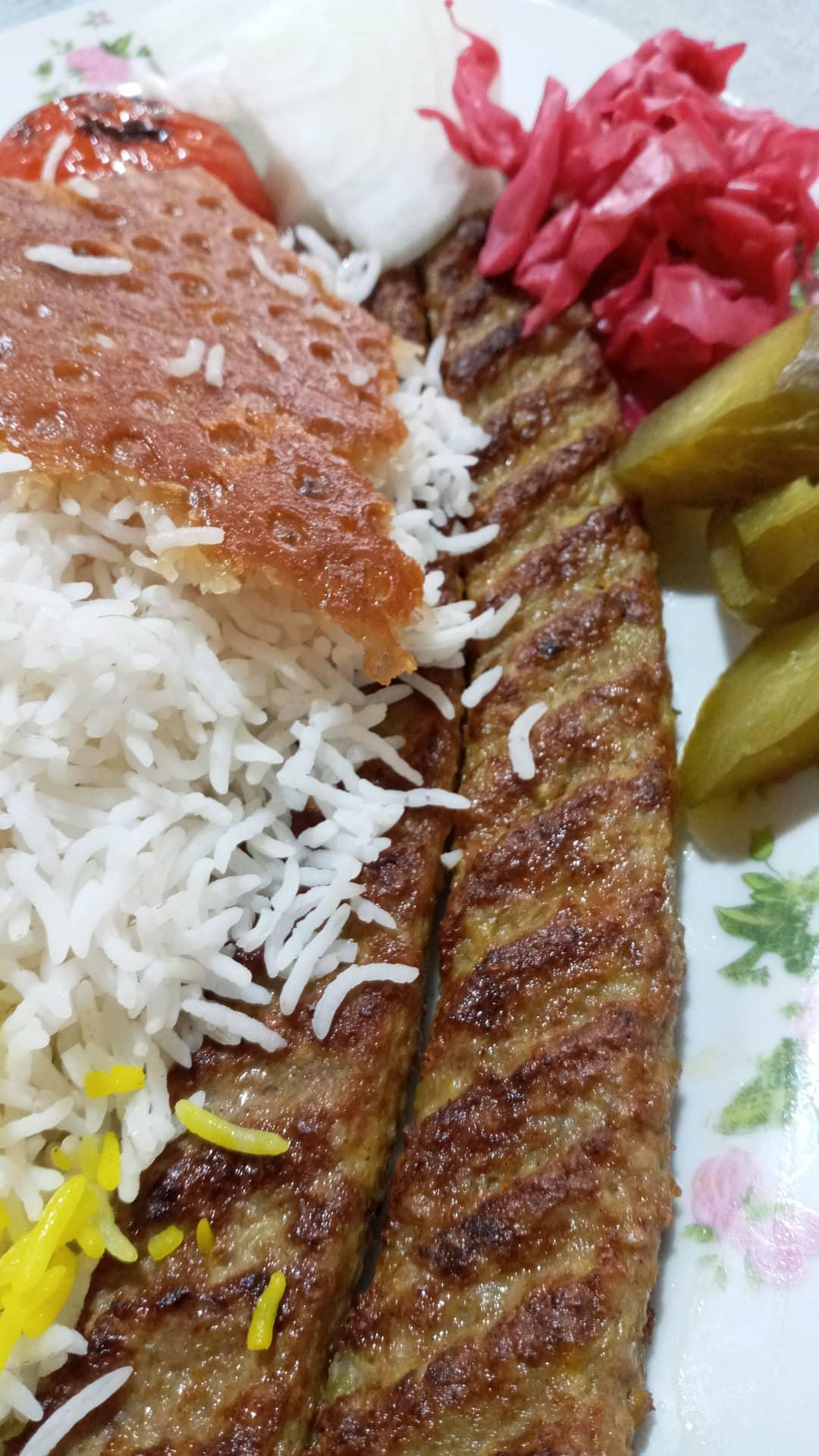 رستوران بختیاریها