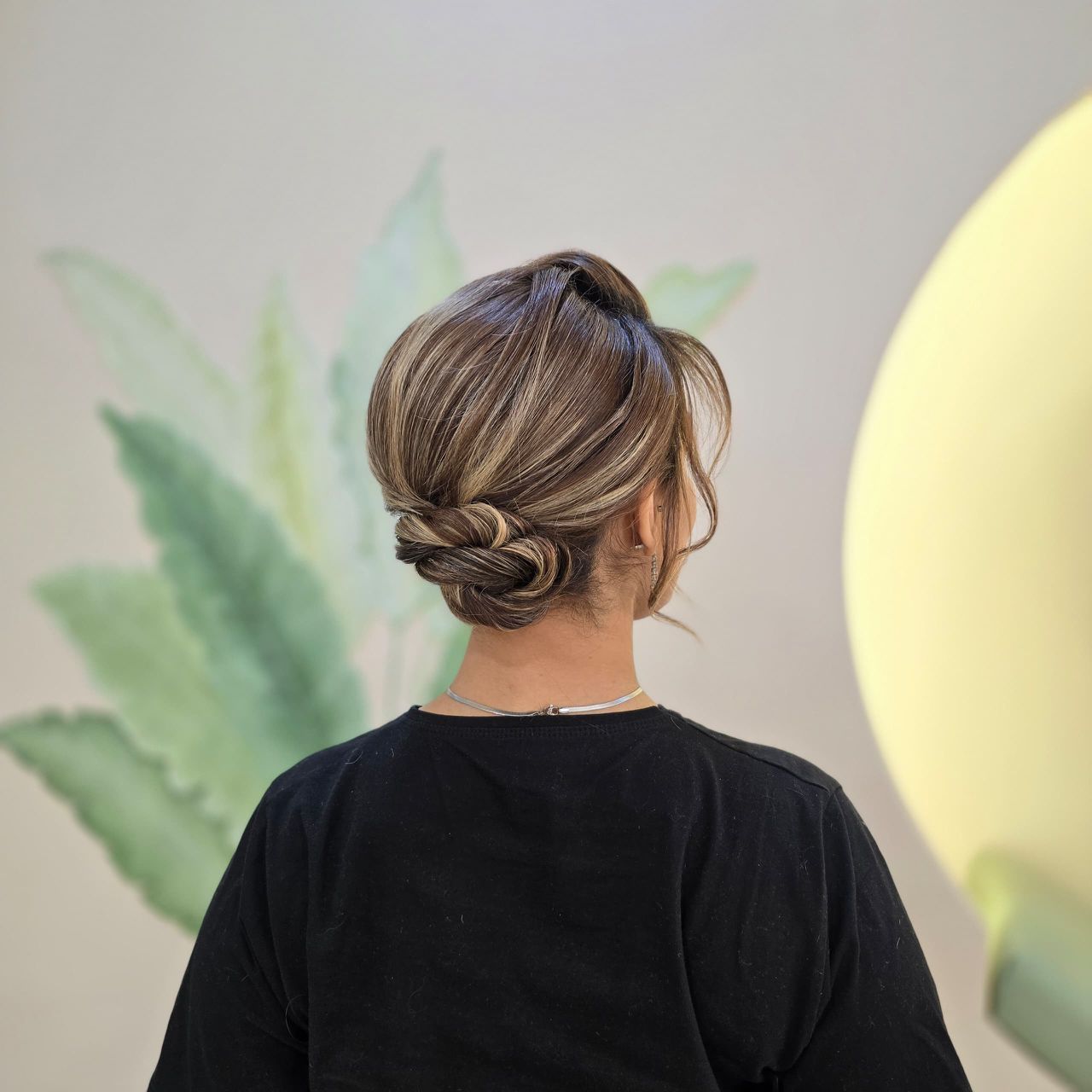 سالن زیبایی ریوا