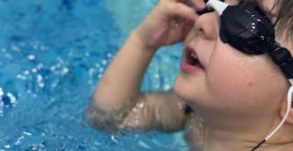 مربی و ناجی بین المللی شنا مریم شاملو