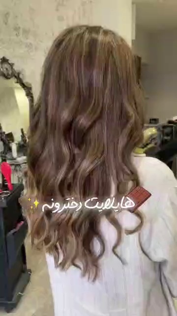 مرکزتخصصی رنگ،درمان،اسکالپ عارفه باقری