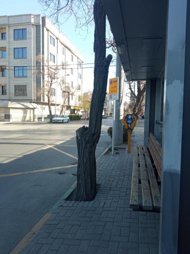 ایستگاه اتوبوس بهارستان 18