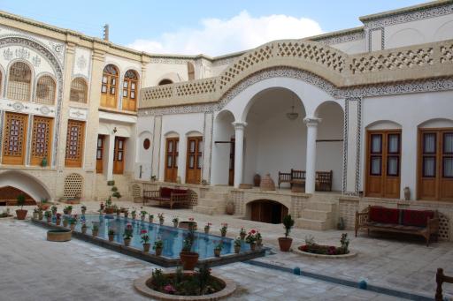 بوتیک هتل سرای صباغیان