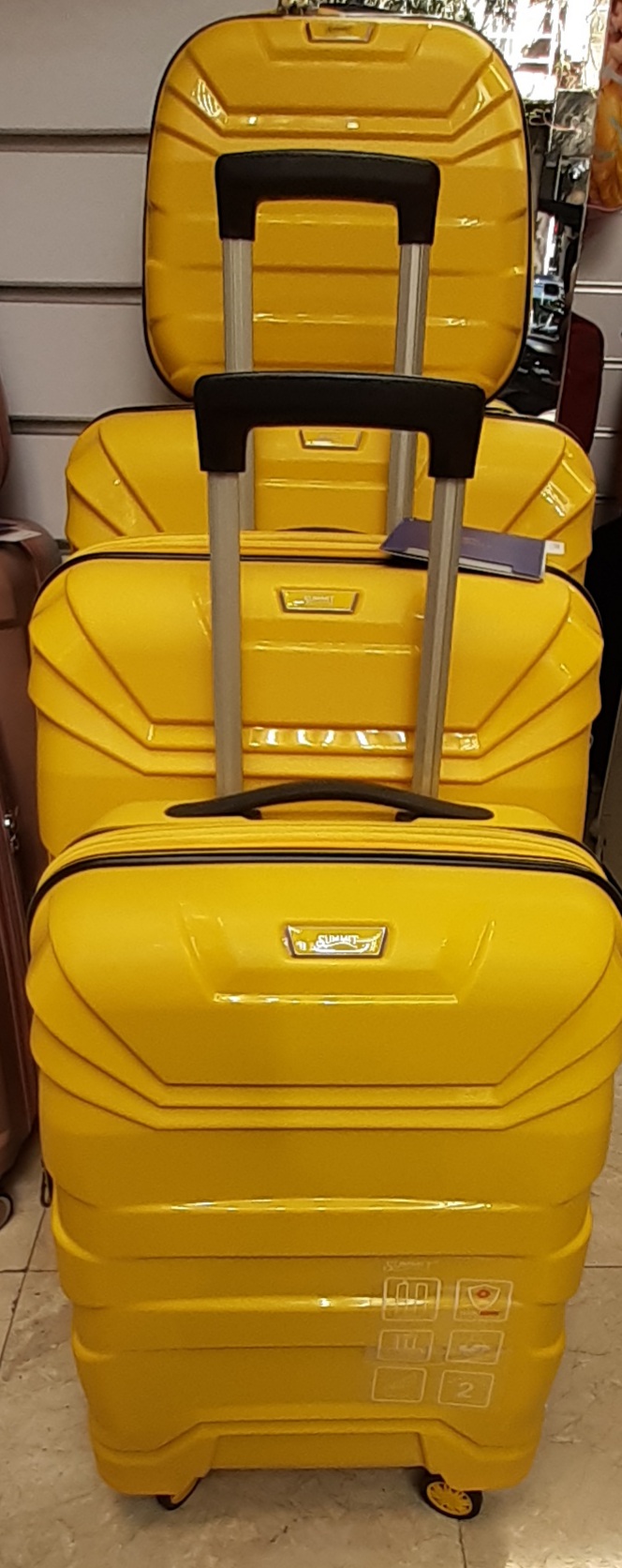 کیف و چمدان منوچهری