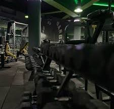 سالن ورزشی رامین عیسی پور