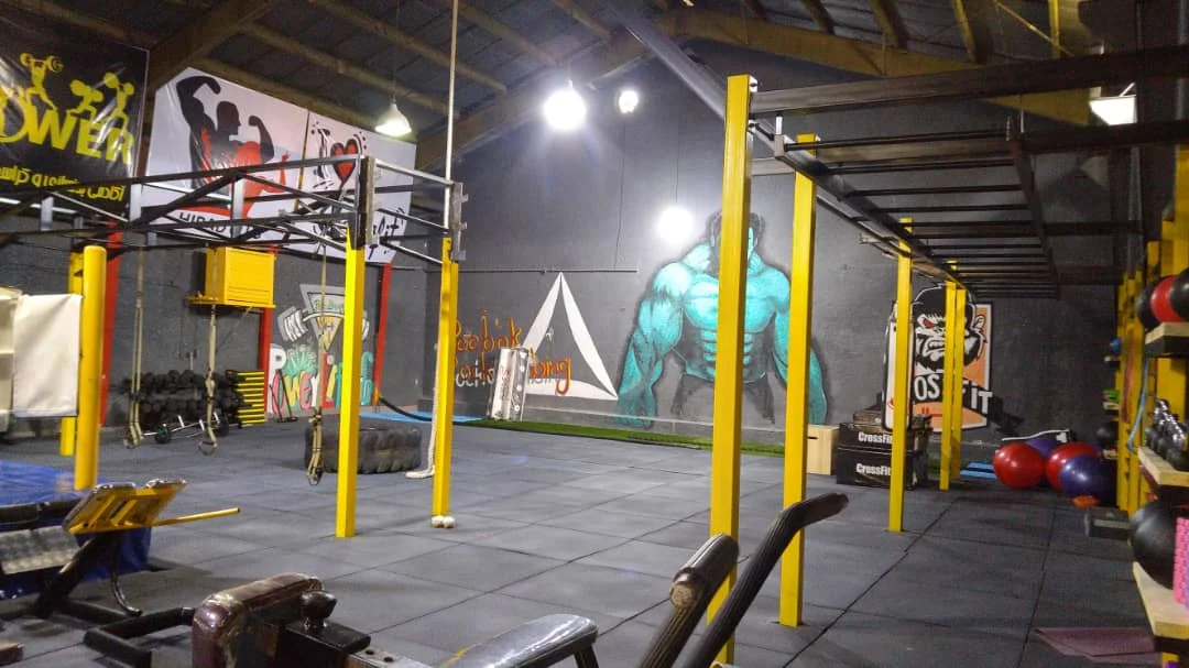 مجموعه ورزشی هیراد