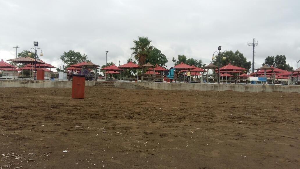 دریای فرح آباد