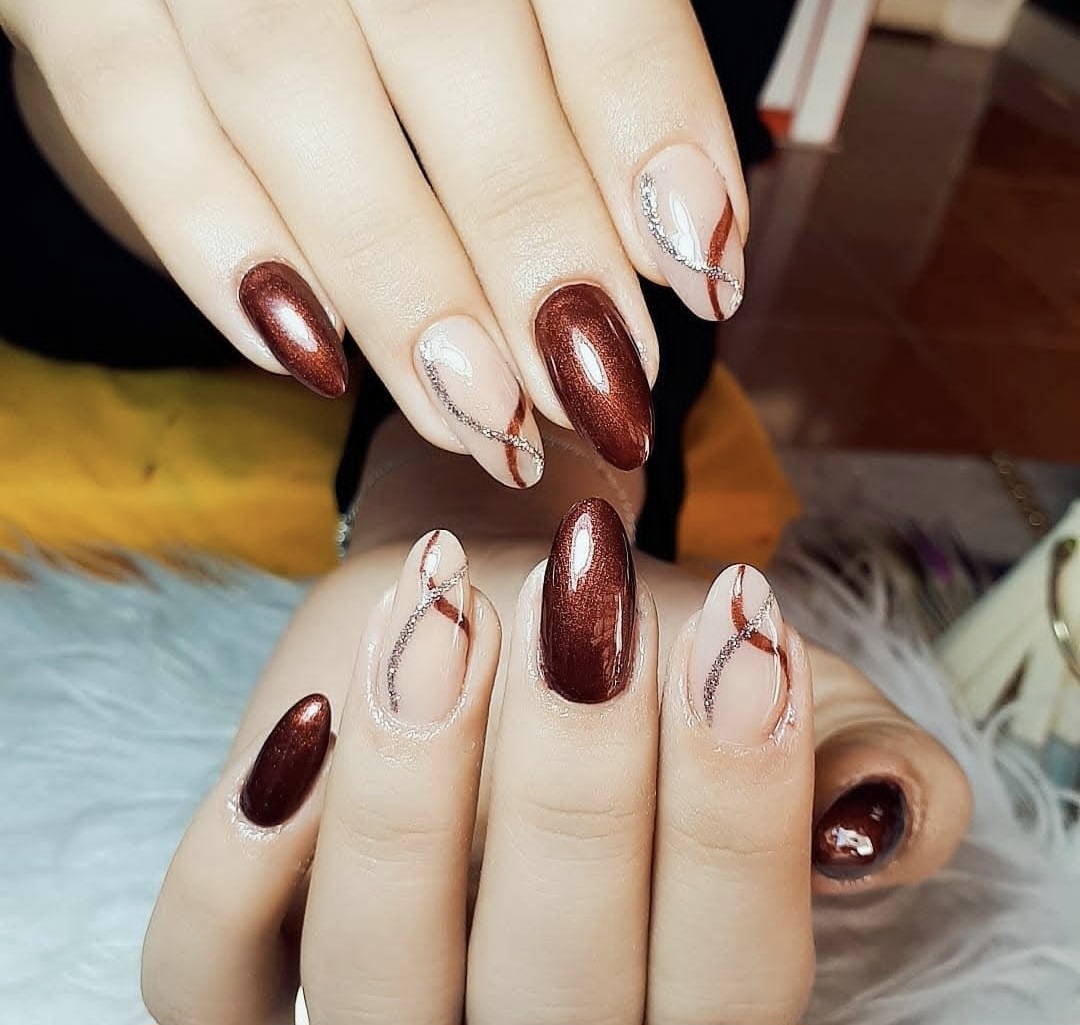 خدمات تخصصی ناخن شقایق