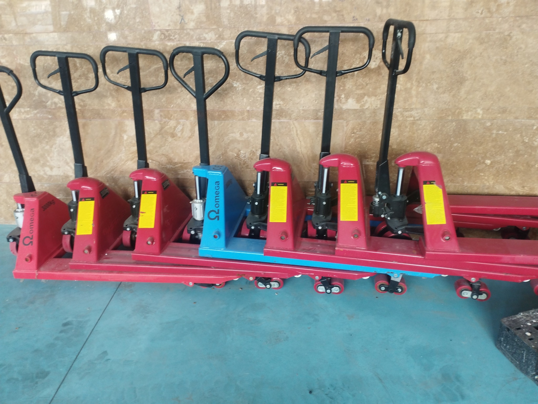 لیفتراک آذر صنعت تبریز