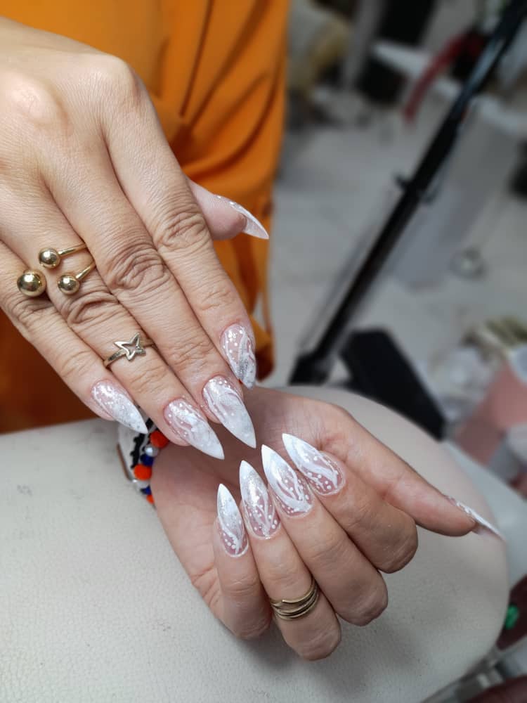 آرایشگری پازهر