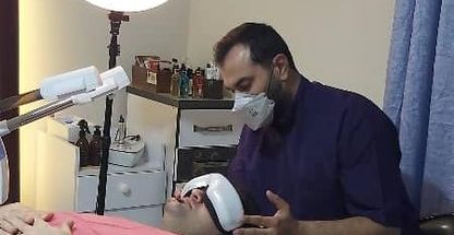 پاکسازی پوست تخصصی آقایان