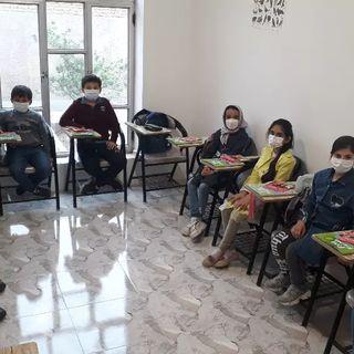 آموزشگاه زبان های خارجی عصر آفرینش آذرشهر