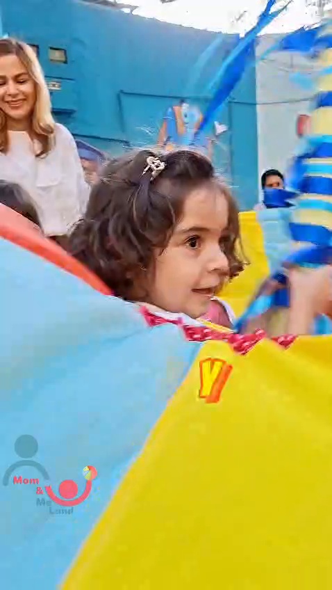 خانه بازی کودک دو زبانه Mom ‌Land