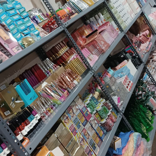 لوازم آرایشی نازآرا