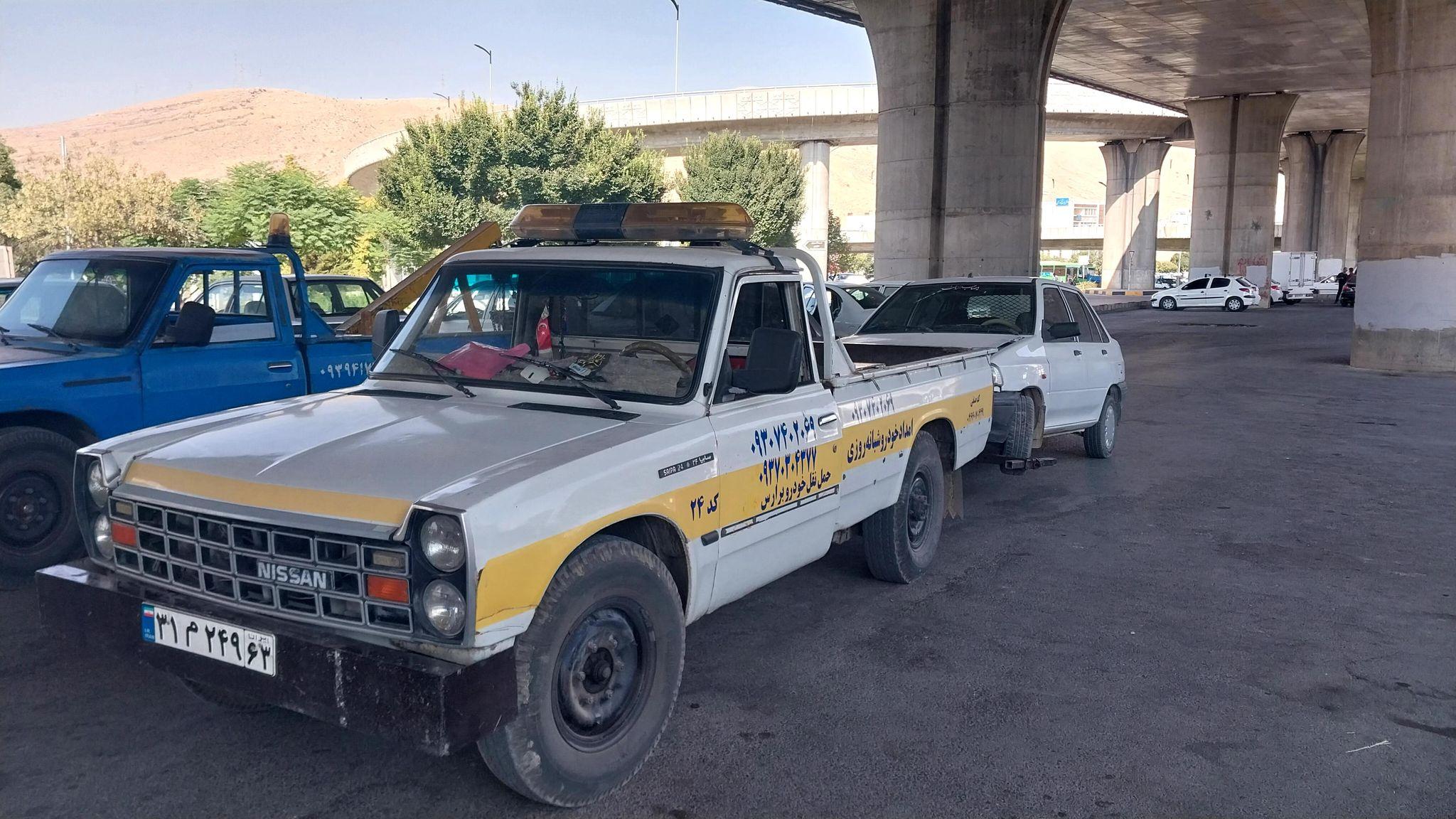 امدادخودروجرثقیل یدک کش چرخ گیر کیانی