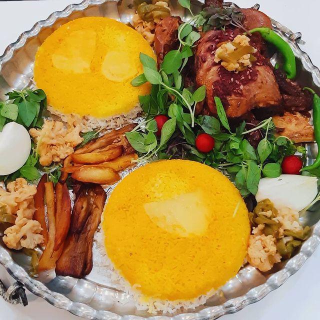 سفره خانه وسنت سرای حافظ