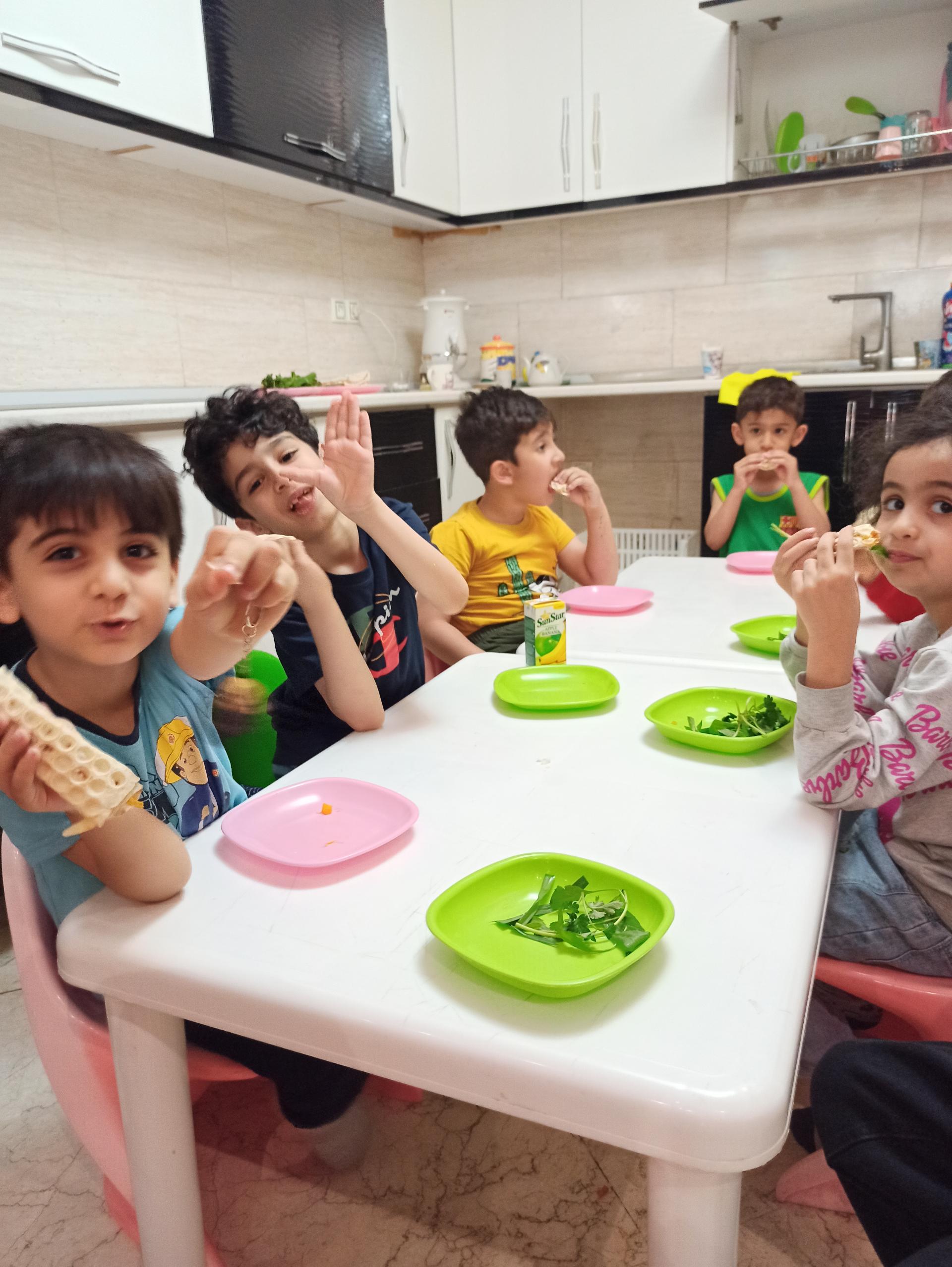 مهد کودک گلسرخ