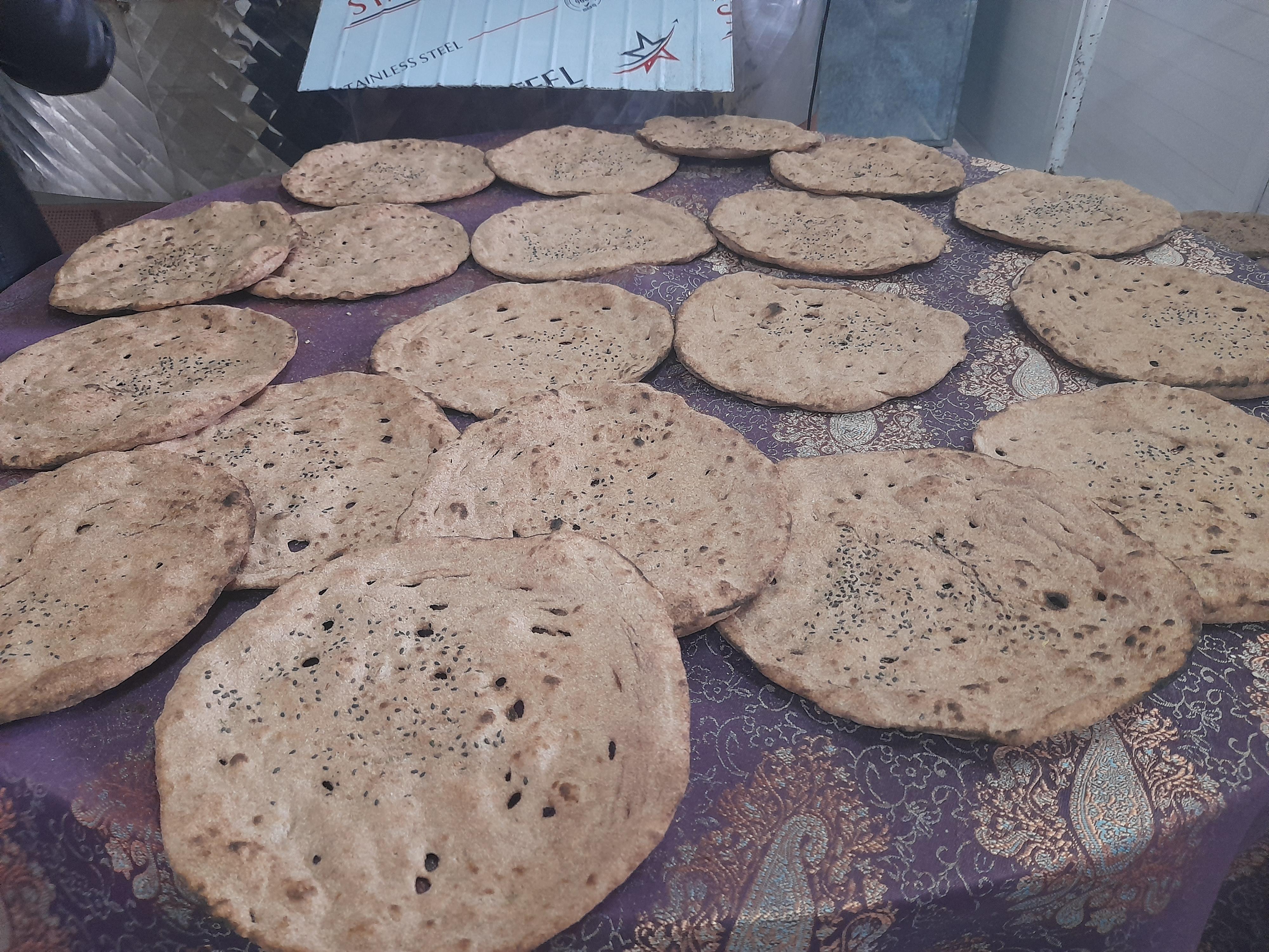 مجتمع نان معین