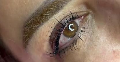 مرکزتخصصی کاشت واکستنشن‌ مژه وابرو شکیلا