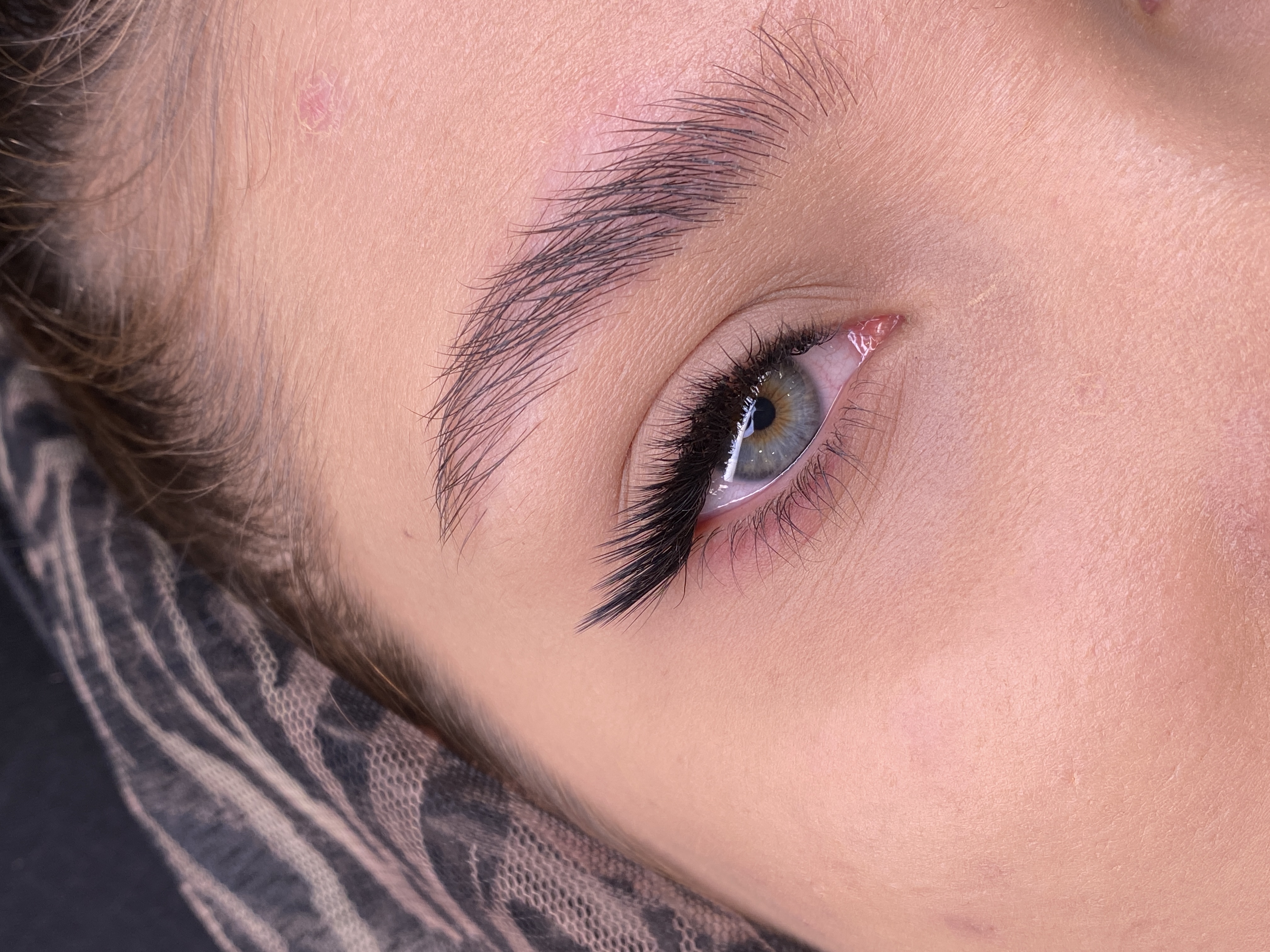 خدمات تخصصی مژه مهرنوش خادمی