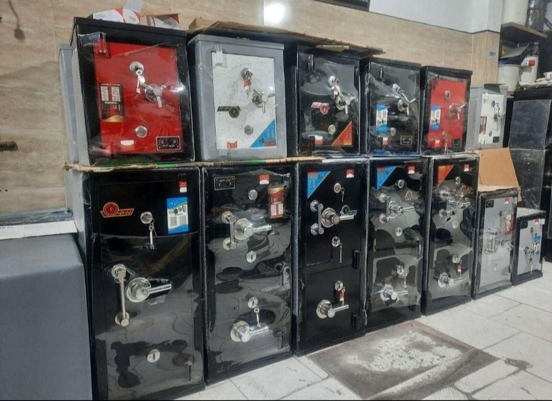 فروشگاه گاو صندوق آتام