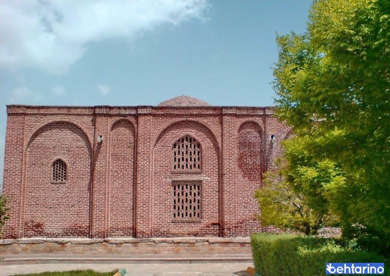 مقبره آقالار