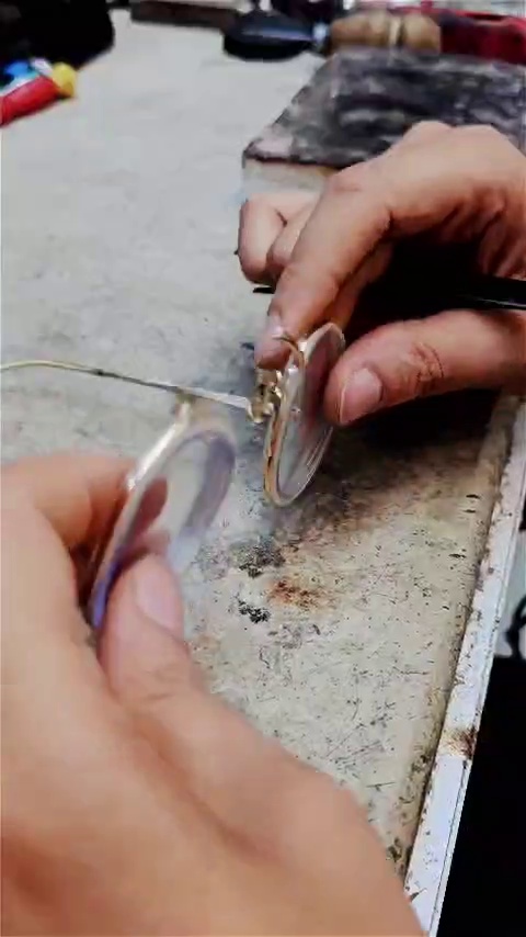 عینک خورشید