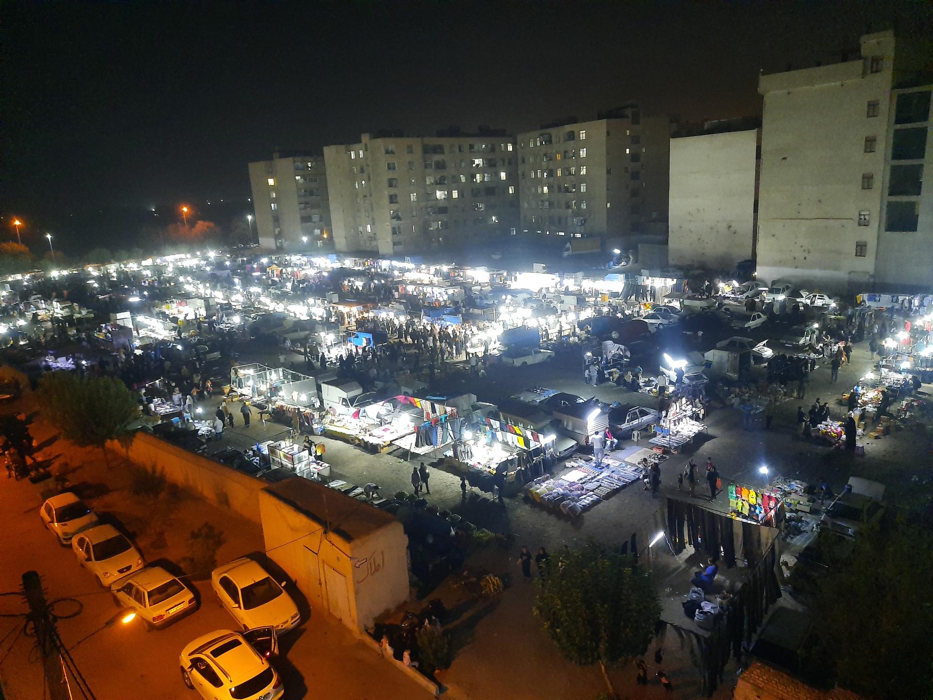 مجتمع تجاری میلاد نور