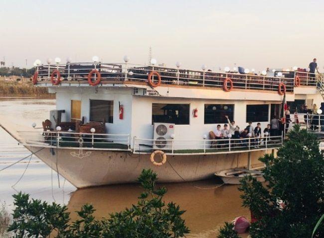 رستوران لنج