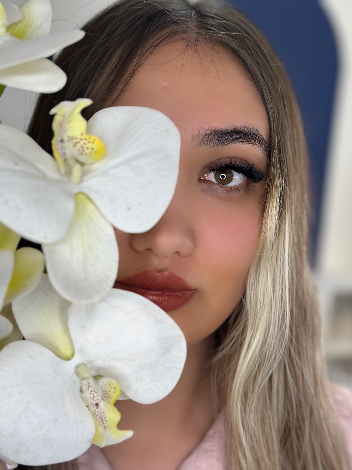 مرکز تخصصی کاشت و آموزش مژه مریم قنبریان