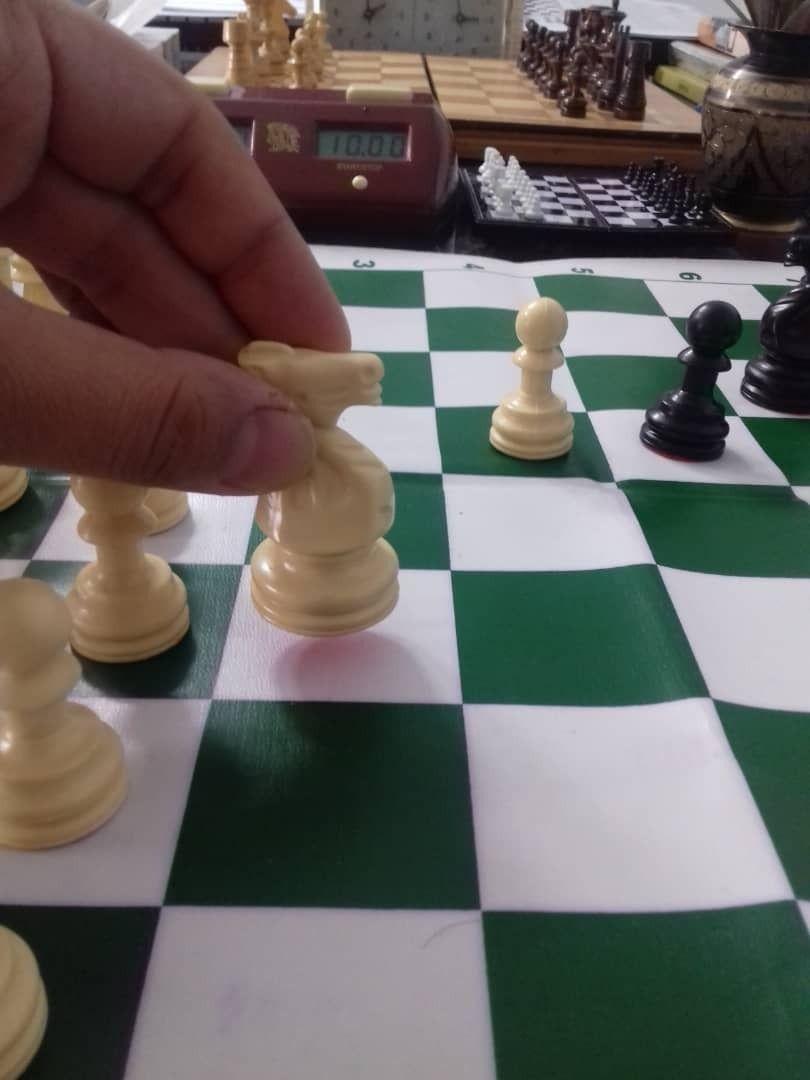 آموزش شطرنج توسط مربی فدراسیون و قهرمان