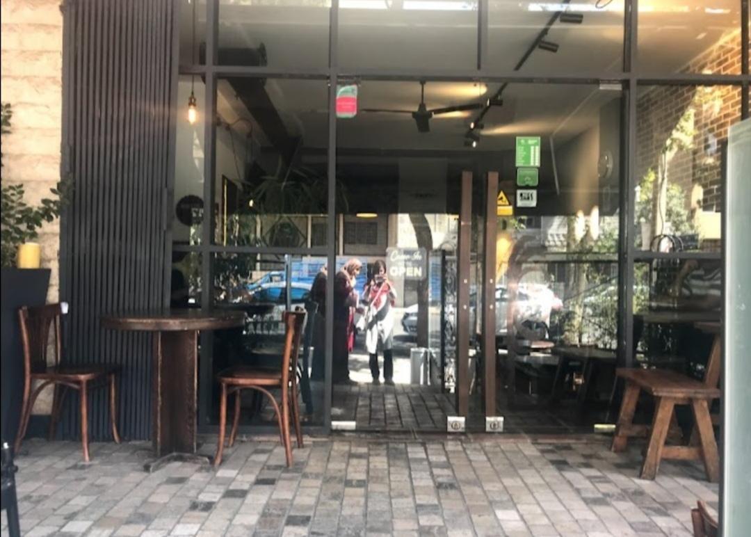 کافه رستوران هدایت