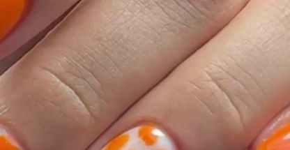 آرایشگاه زنانه رژ سرخ