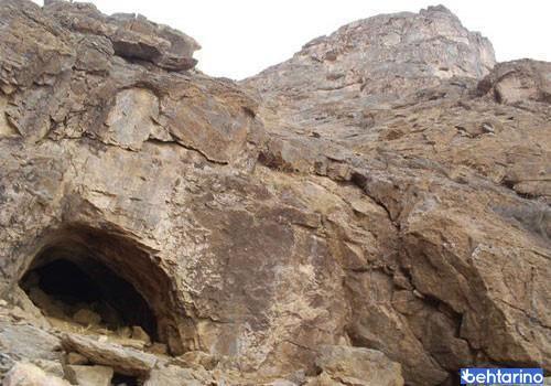 غار شغال دره