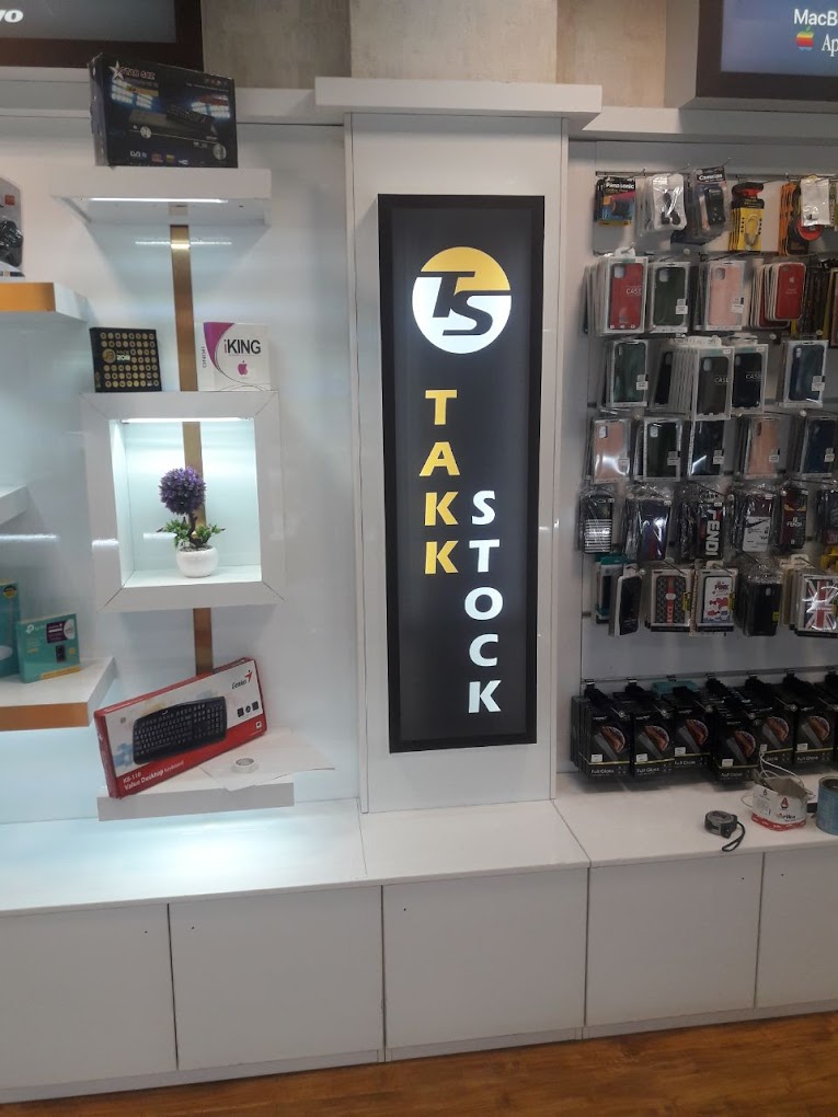 فروشگاه و تعمیر موبایل و لپ تاپ تک استوک