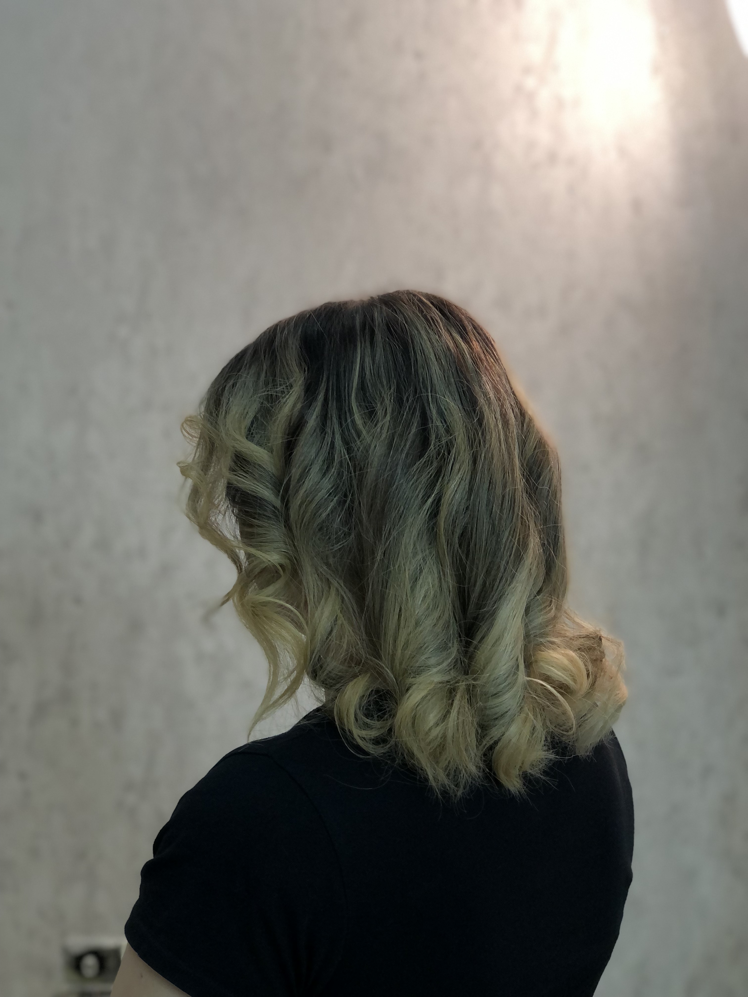 خدمات تخصصی رنگ و لایت اِسِ اِچ