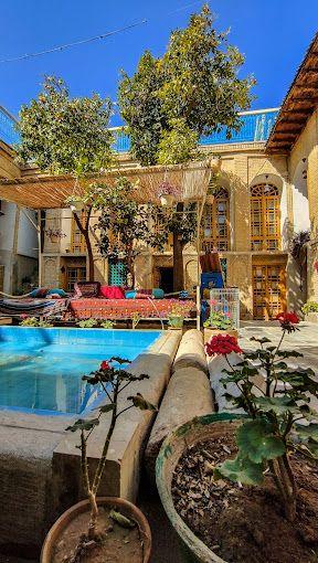 اقامتگاه عمارت هفت رنگ