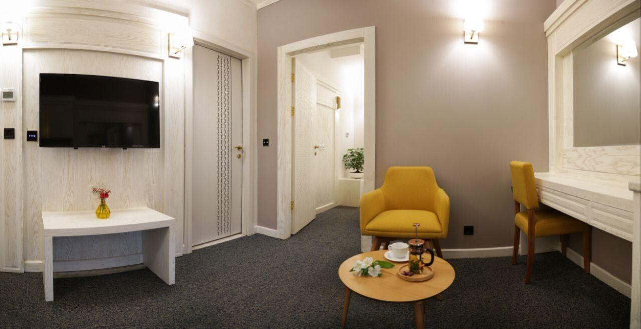 هتل جوارالملک