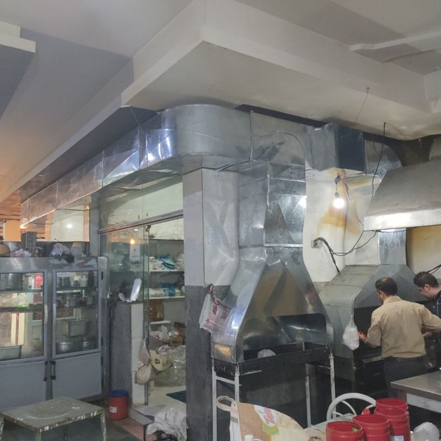 صنایع فلز کانال سازی هواساز یزدی