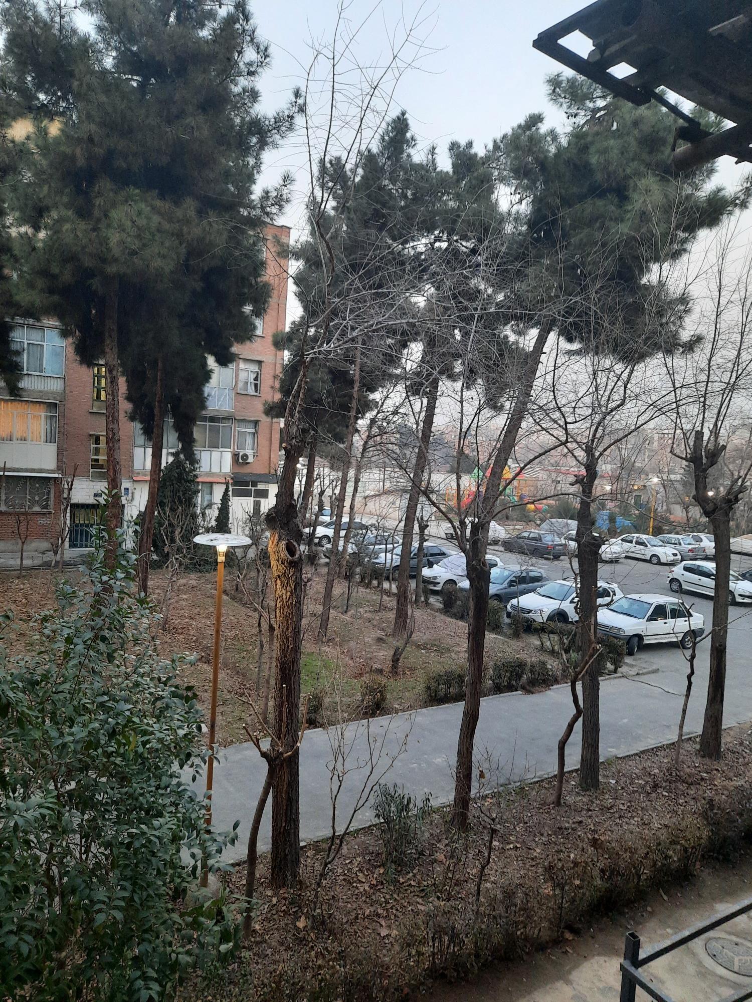 مجتمع مسکونی کاج (پلیس سابق)