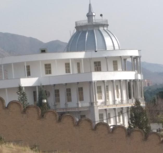 کاخ فرح آباد