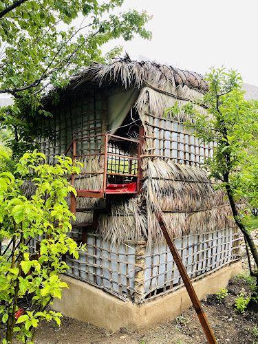 اقامتگاه و باغ تفریحی آبشار